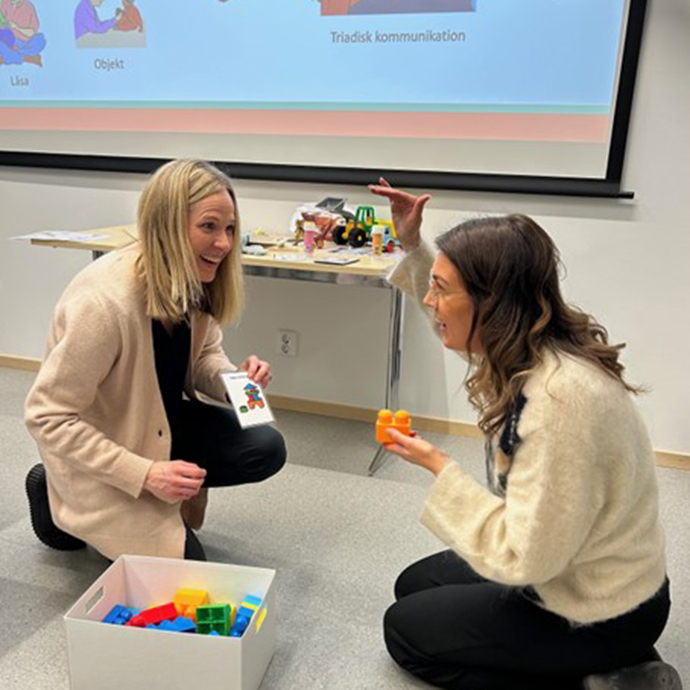 Logopederna Johanna Karlhager och Linda Heedman